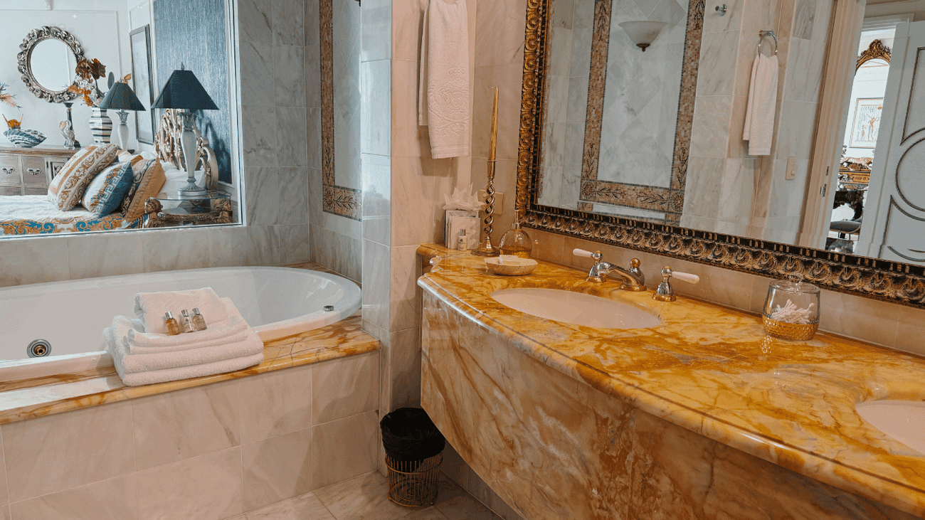 Bathroom with Spa Tub