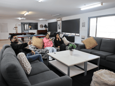 UniLodge Campus West - Community Central - TV lounge