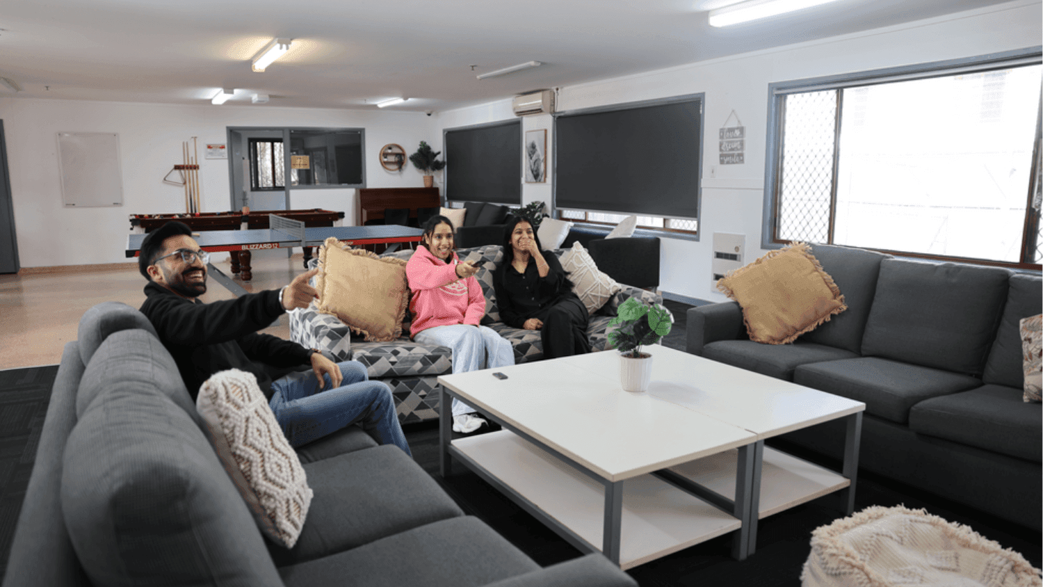 UniLodge Campus West - Community Central - TV lounge