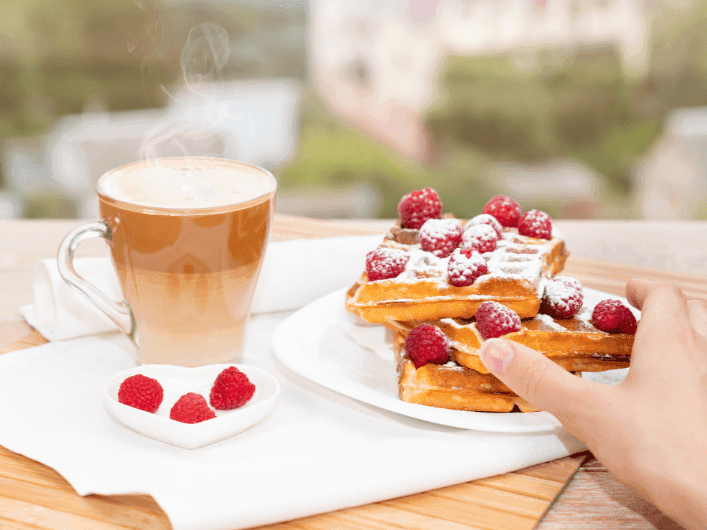 WAFFLE & HOT DRINK