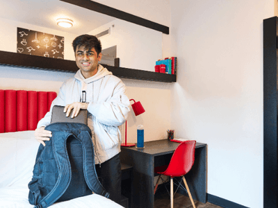 UniLodge Carlton - Ensuite Single Room