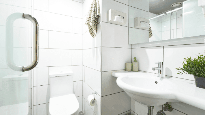 UniLodge Carlton - Ensuite Room (Bathroom)