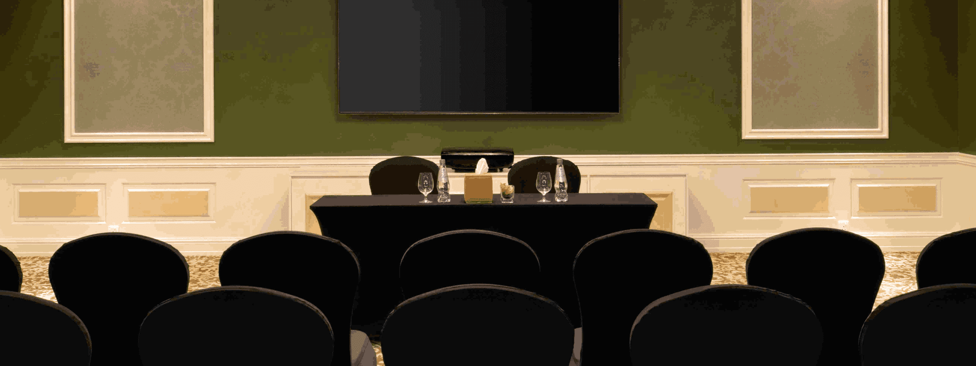 Coral meeting room for corporate and social events