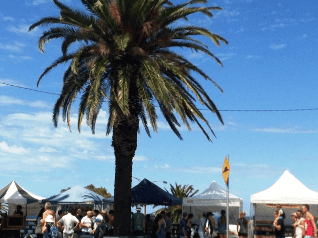 Outdoor markets along the beach at Brady Hotels Jones Lane
