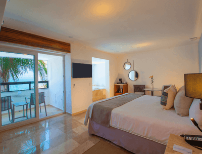 Honeymoon Suite Ocean View with a king bed at Buenaventura Grand Hotel and Spa