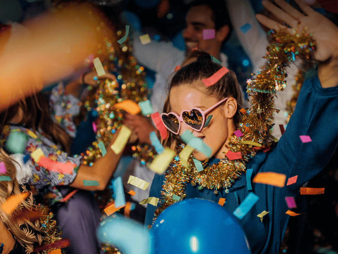 New Year Party, Happy NEw Year, Dinner, Buffet, Gala Dinner, Hotel Offer, DJ, live Entertainment, Muscat Restaurants, Restaurants, hotel offers, Holiday offer 