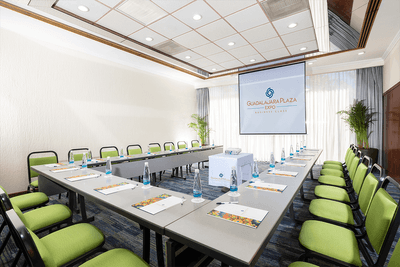 U-shaped meeting set-up in Octavio Paz venue at Hotel Guadalajara