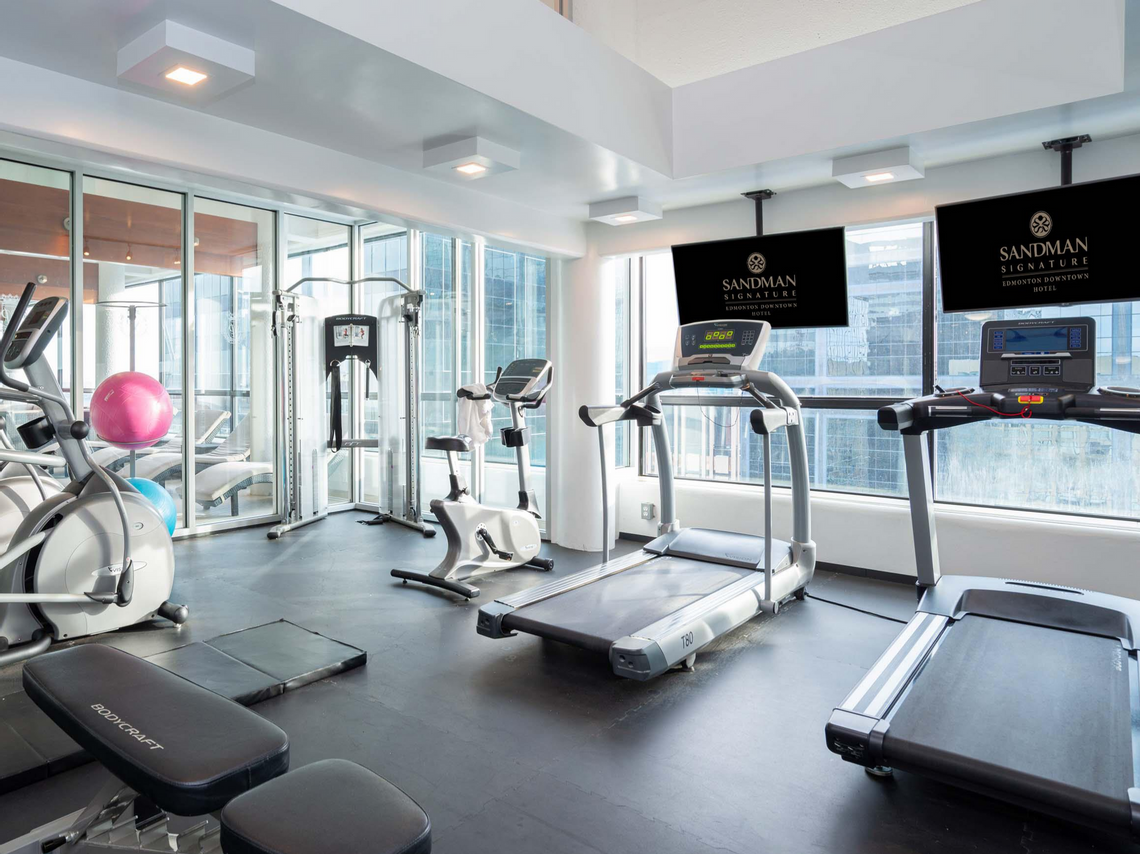 Fitness Centre Sandman Signature Edmonton Downtown Amenities