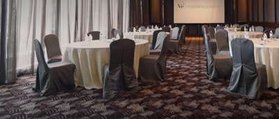 Banquet table set-up in a meeting room at VE Hotel & Residence