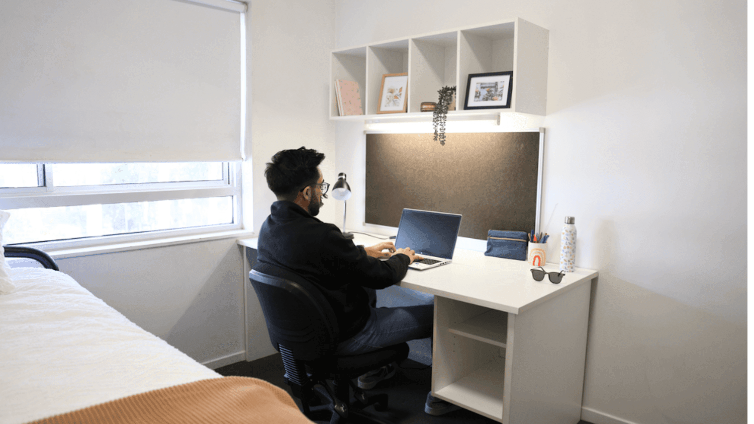 UniLodge Campus West - Guginya - Study desk