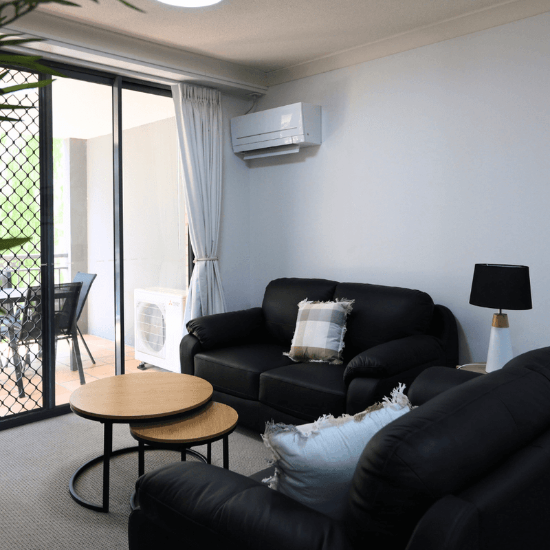 Student Living Manors Living room