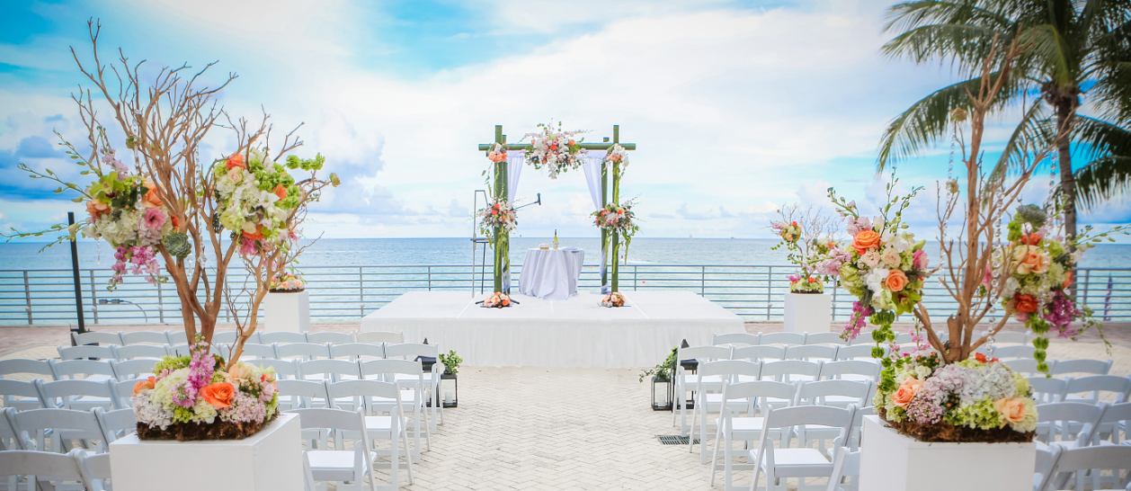 Wedding ceremony arranged with a Sea view, The Diplomat Resort
