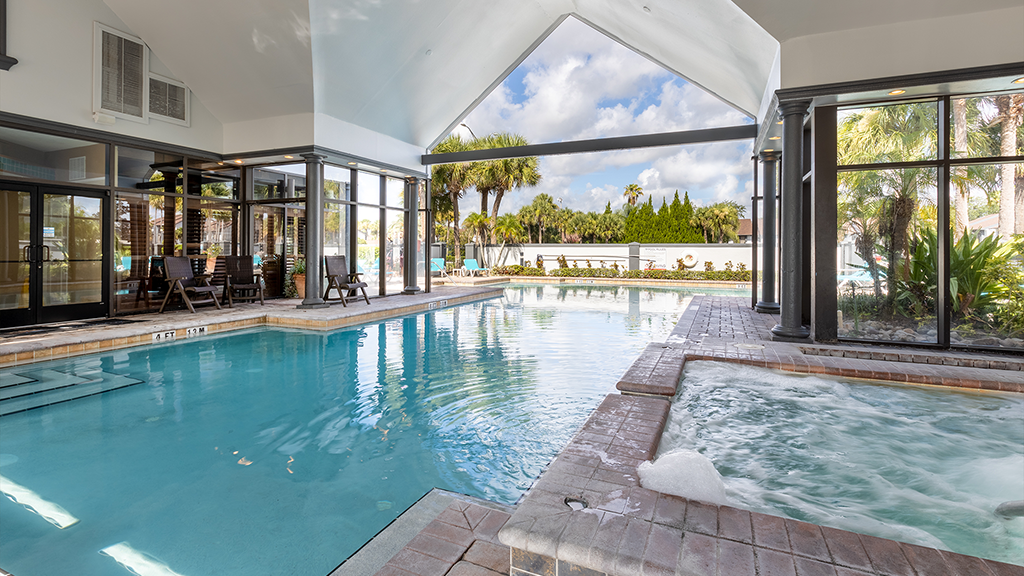  Indoor pool of Kissimmee Orlando at Legacy Vacation Resorts 