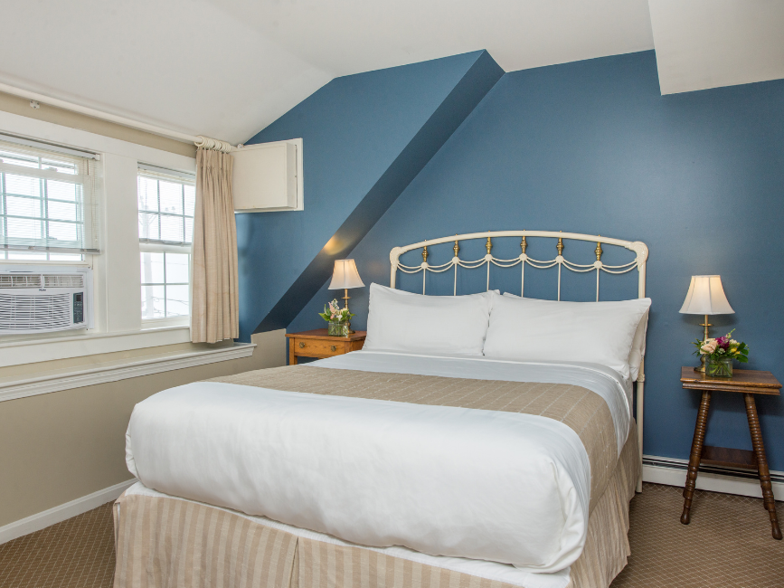 Oceanview Deluxe Room with 
Queen Bed at The Beach House Inn