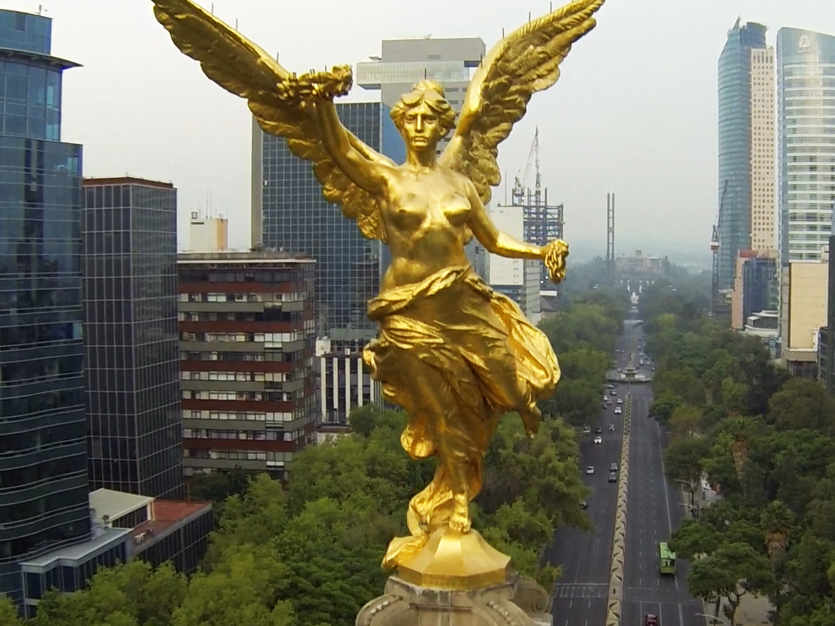 El ángel del monumento de la independencia cerca de Marquis Reforma