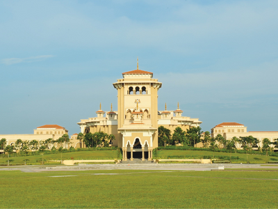 Landscape view of Dataran Mahakota, Kota Iskandar near Sunway Hotel Big Box