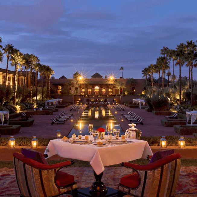 Outdoor dinner arrangement in Assyl’s Terrace at Selman Marrakech