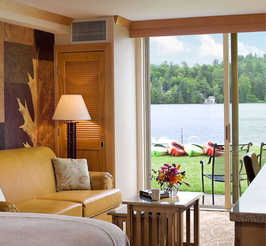 Lake View Room with living space at High Peaks Resort