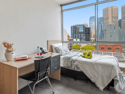 Lonsdale-Studio-Apartment-Desk