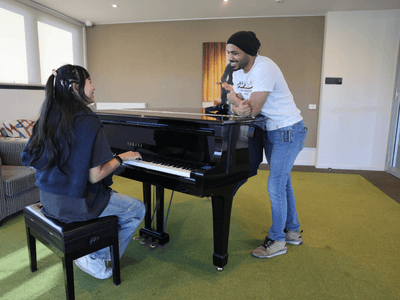 UniLodge Cooper Lodge - Music Room