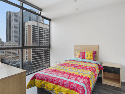 2 Bedroom Large w/ Floorboards