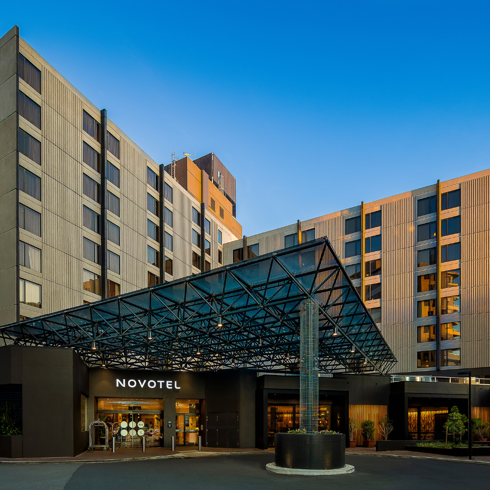 Novotel Sydney International Airport Facade