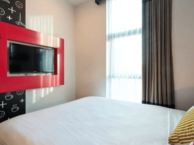 UniLodge Carlton - Ensuite Queen Room 