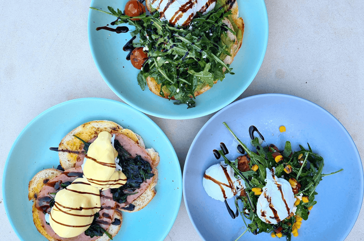 Dishes in Novotel Poolside Restaurant at Novotel Darwin Airport