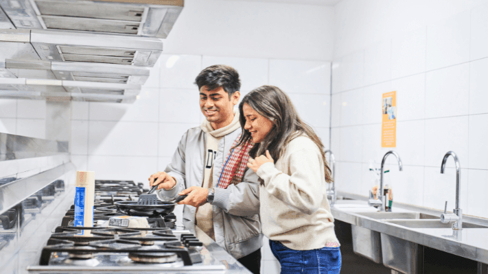 UniLodge Carlton - Communal Kitchen