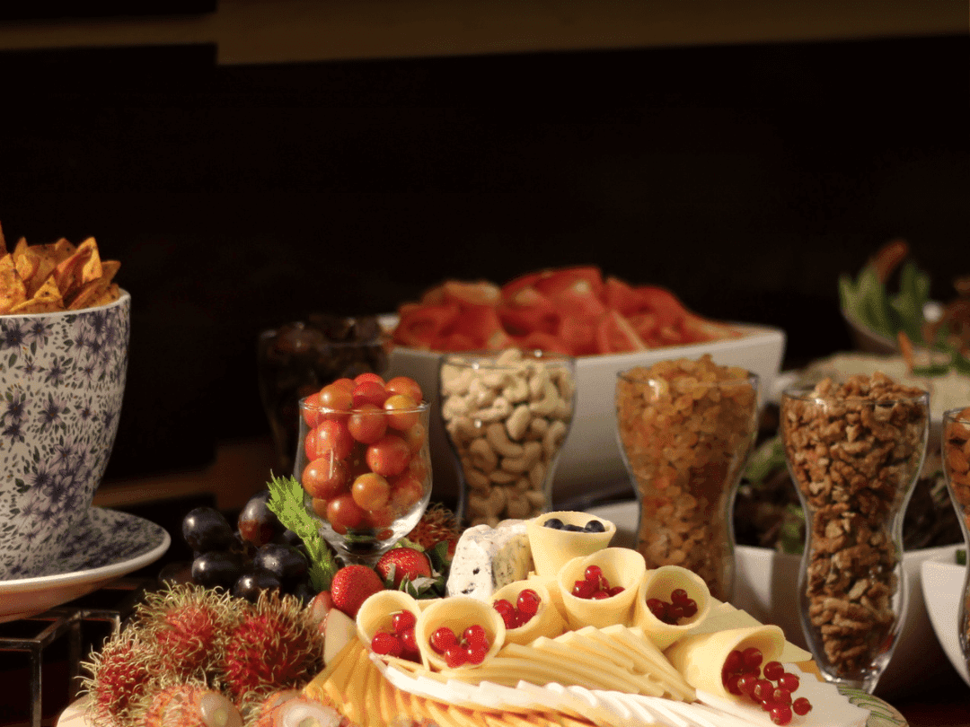 New Year Party, Happy NEw Year, Dinner, Buffet, Gala Dinner, Hotel Offer, DJ, live Entertainment, Muscat Restaurants, Restaurants, hotel offers, Holiday offer, brunch, breakfast, lunch 