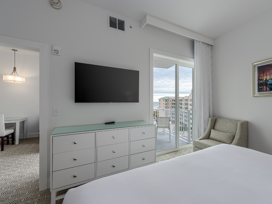 Penthouse King Suite's interior with a balcony at ICONA Diamond