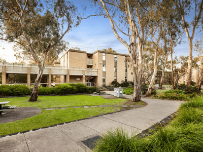 Glenn College Exterior