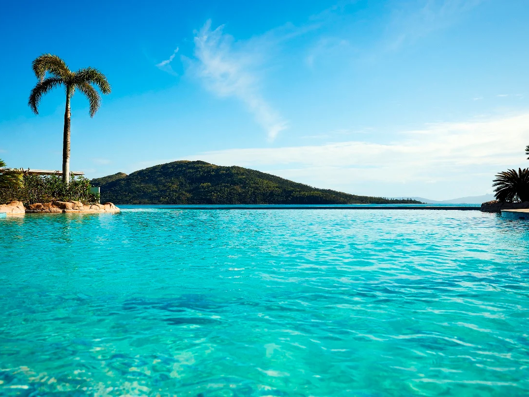 Landscape view of the ocean near Daydream Island Resort