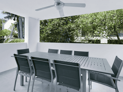 Hive - 109 Sir fred Outdoor balcony