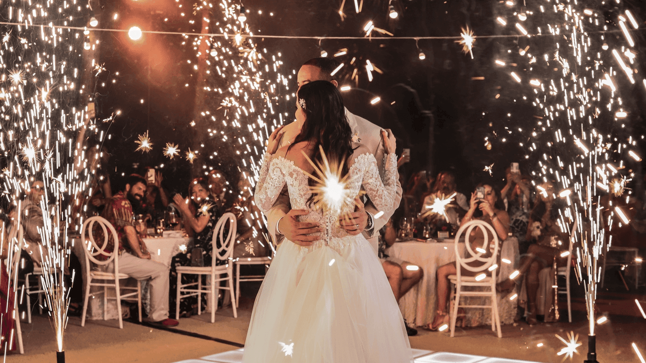 A Wedded couple dancing in their ceremony at FA Cozumel