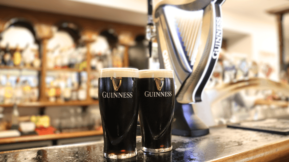 Happy Hour at Novotel Perth Langley's restaurants, Sen5es Restaurant and Wine Bar, Fenians Irish Pub