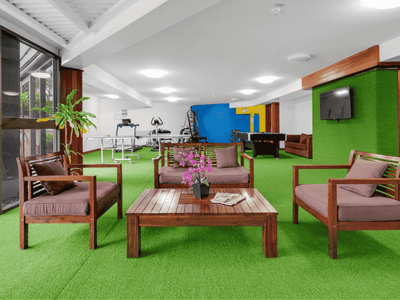 Hive 77 Schonell - common room