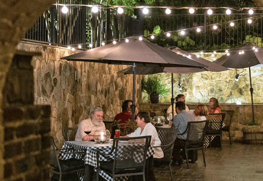  Vintage Restaurant Outdoor dining area with banquets in Inn at Willow Grove