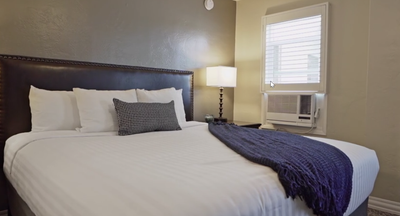 Hotel Rooms in Coronado | Hotel Deals in San Diego | El Cordova Hotel