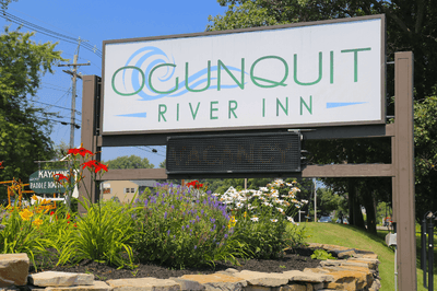 Ogunquit River Inn entrance sign