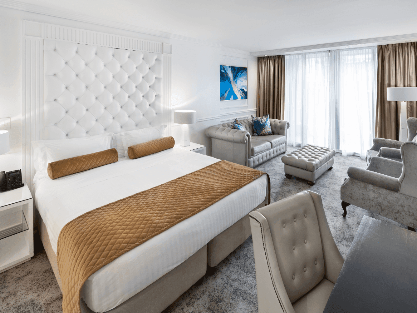 Superior Deluxe Room at the Pepperclub Hotel 