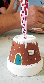 Collage d'objets d'artisanat inspirés de Noël, Les meilleures choses à faire à Toronto pendant les fêtes à l'hôtel X