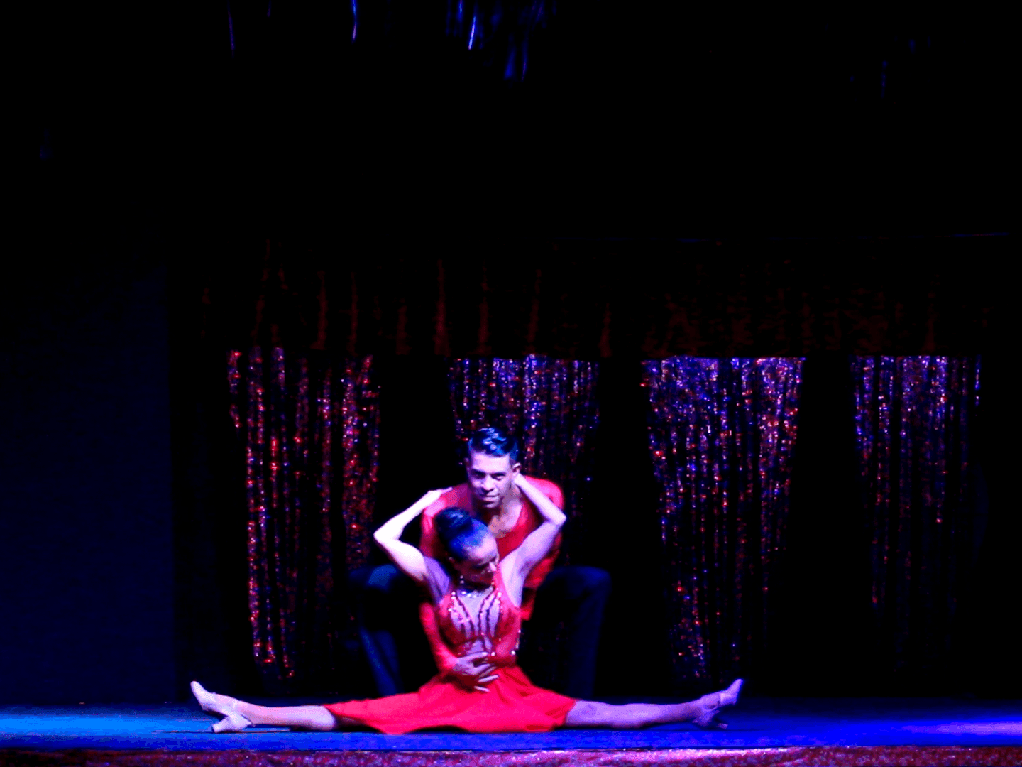 Entertainment at Plaza Pelicanos Club Beach Resort