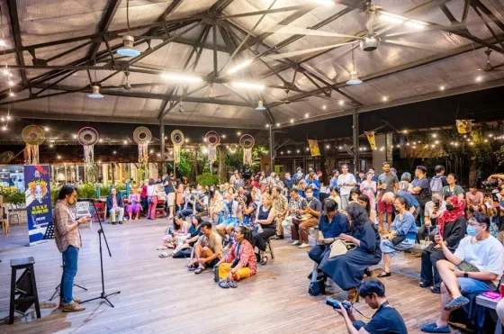 Audience gathered at the Georgetown Literary Festival listening to speaker
