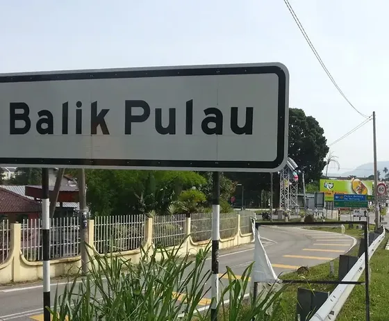 A street sign displaying the words 