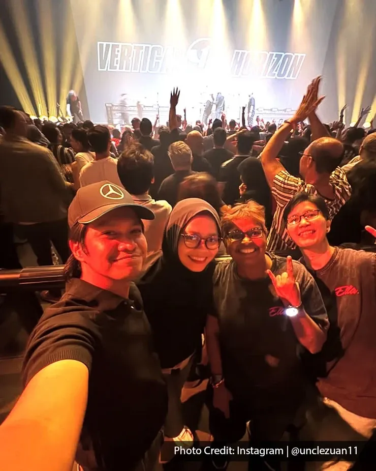 Group taking a selfie during a concert at Zepp Kuala Lumpur