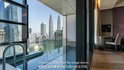 Executive Pool Room - King (Twin Tower View)
