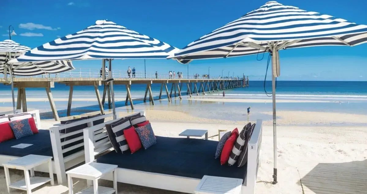 The Moseley Beach Club on Glenelg Beach