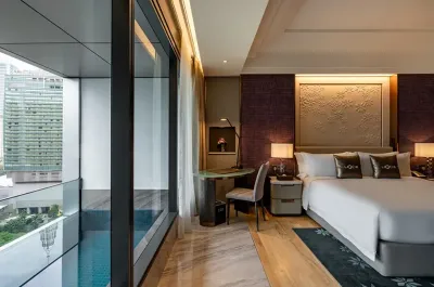 Executive Pool Room – King