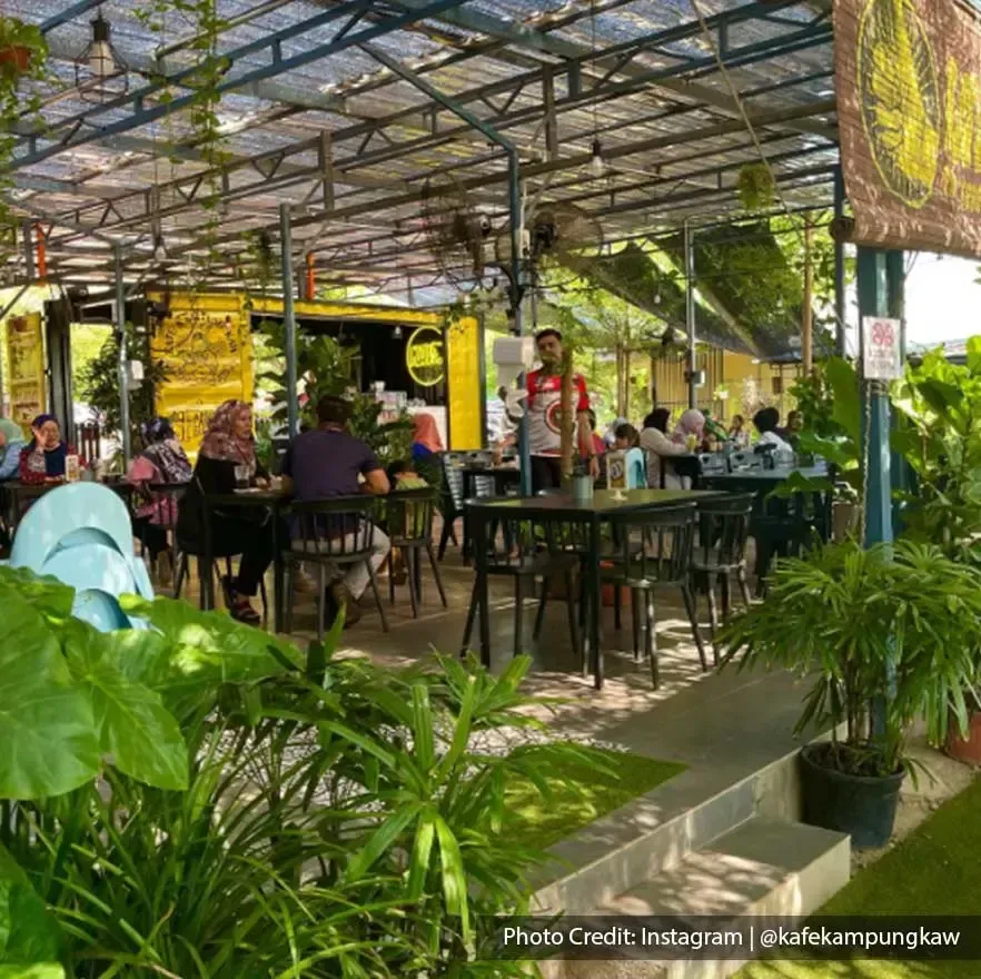 Cafe food that locals and visitors love